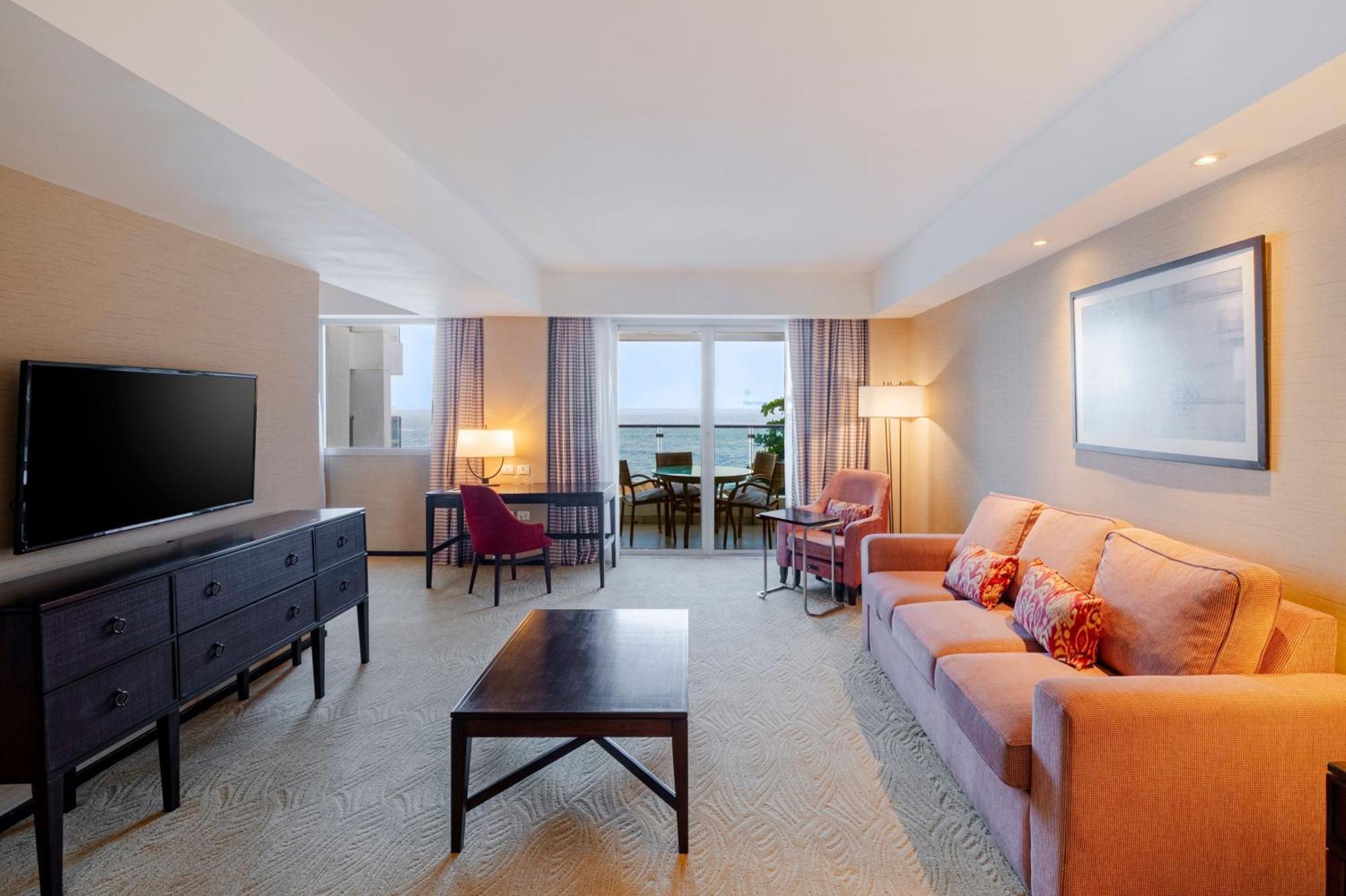 Carioca Suite, Club lounge access, Larger Suite, Ocean view